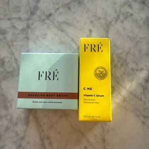 Frè Vitamin C Serum and Bronzing Body Brush Set